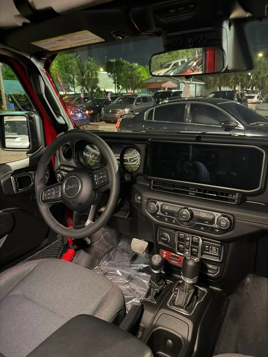 2026 Jeep JT Gladiator - Image 4 of 9