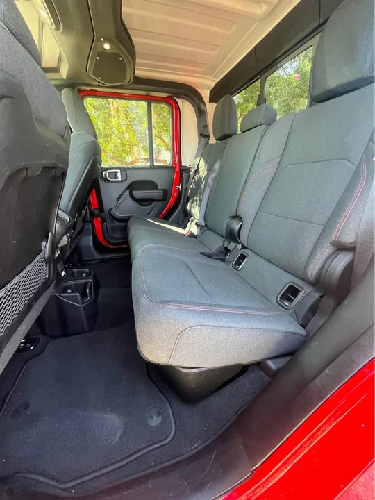 2026 Jeep JT Gladiator - Image 8 of 12