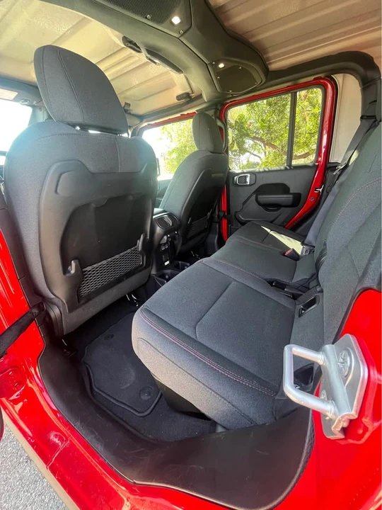 2026 Jeep JT Gladiator - Image 9 of 12