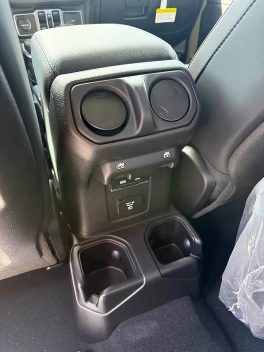 2026 Jeep JT Gladiator - Image 18 of 18