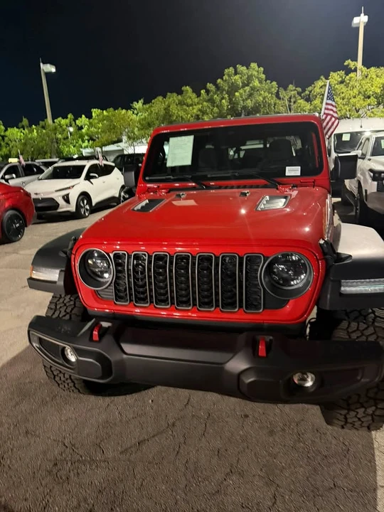 2026 Jeep JT Gladiator - Image 2 of 9