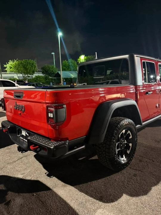 2026 Jeep JT Gladiator - Image 7 of 9