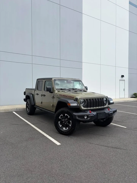 2026 Jeep JT Gladiator - Image 3 of 12