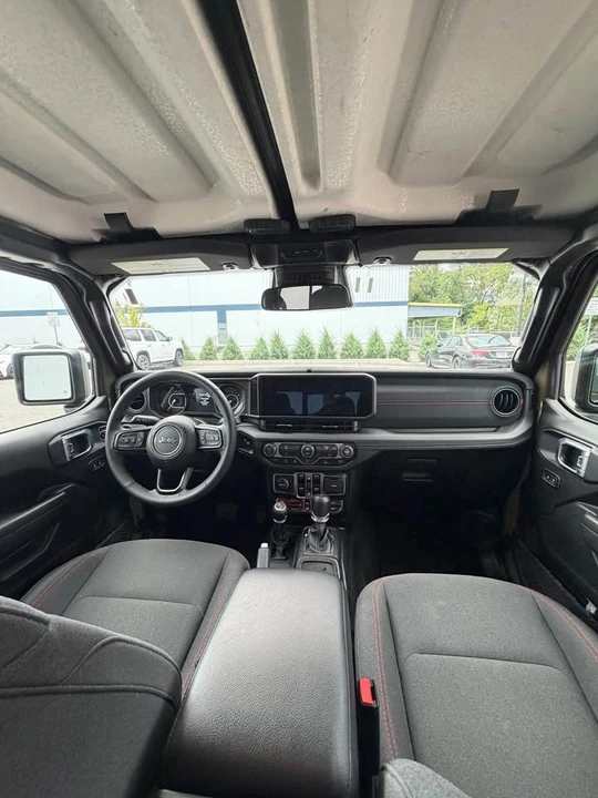 2026 Jeep JT Gladiator - Image 10 of 12