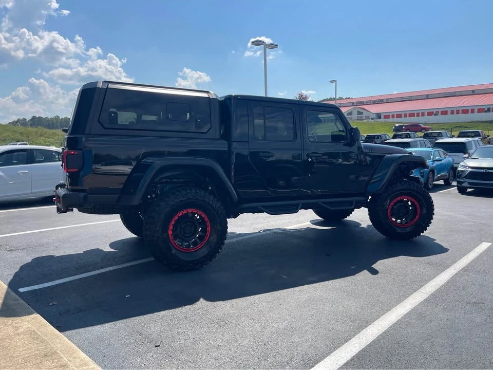2026 Jeep JT Gladiator - Image 4 of 12