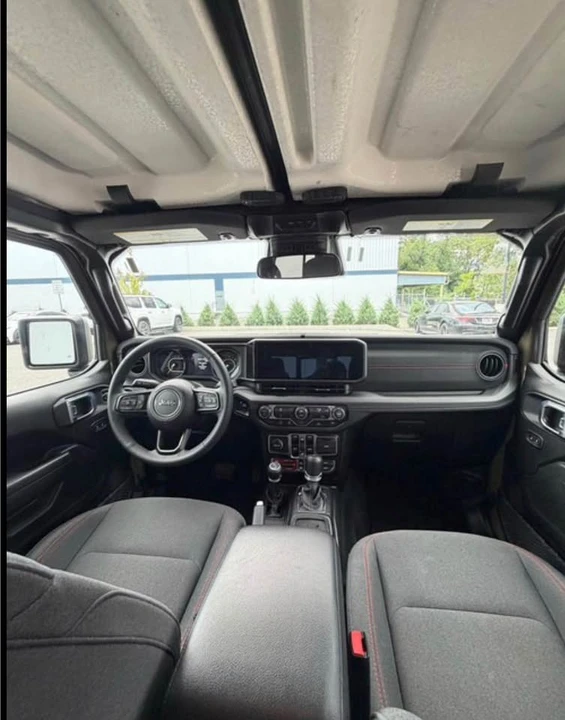 2026 Jeep JT Gladiator - Image 4 of 5
