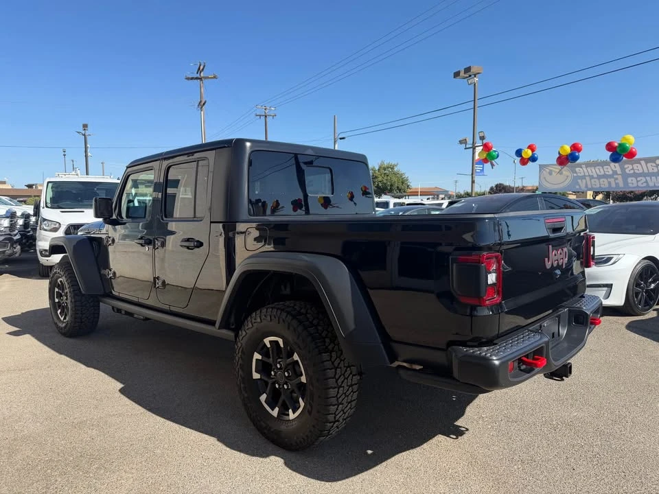 2026 Jeep JT Gladiator - Image 8 of 18