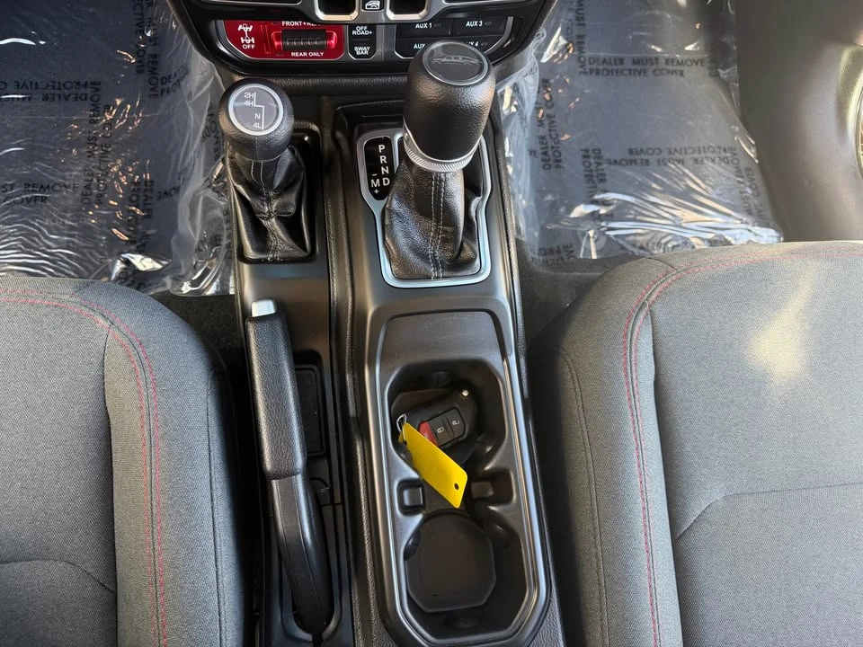 2026 Jeep JT Gladiator - Image 14 of 18