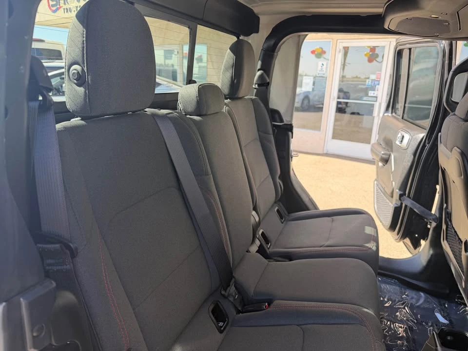 2026 Jeep JT Gladiator - Image 18 of 18