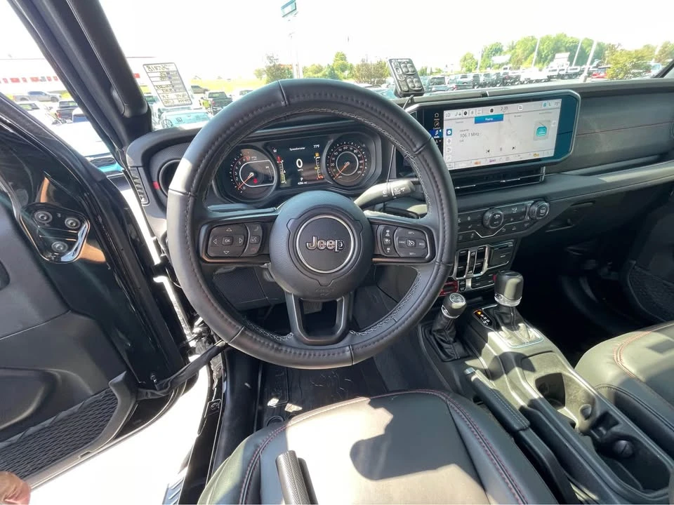 2026 Jeep JT Gladiator - Image 10 of 12
