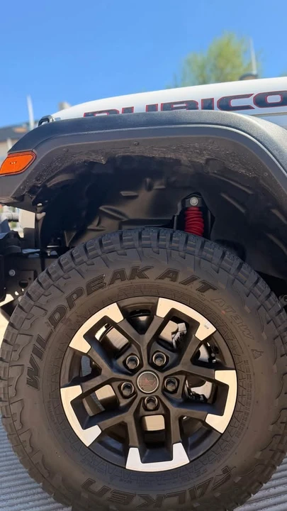 2026 Jeep JT Gladiator - Image 5 of 9