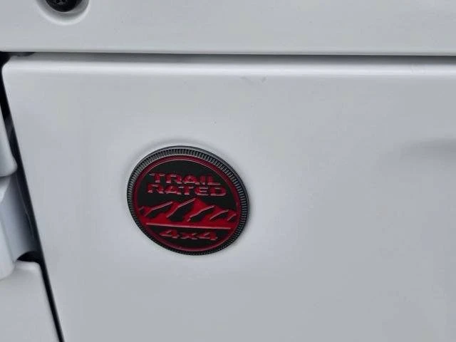 2026 Jeep JT Gladiator - Image 16 of 20