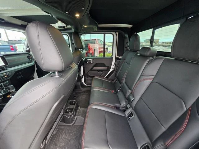2026 Jeep JT Gladiator - Image 13 of 20
