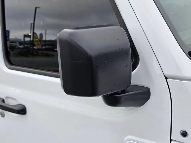 2026 Jeep JT Gladiator - Image 17 of 20