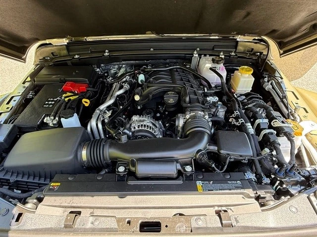 2026 Jeep JT Gladiator - Image 11 of 31