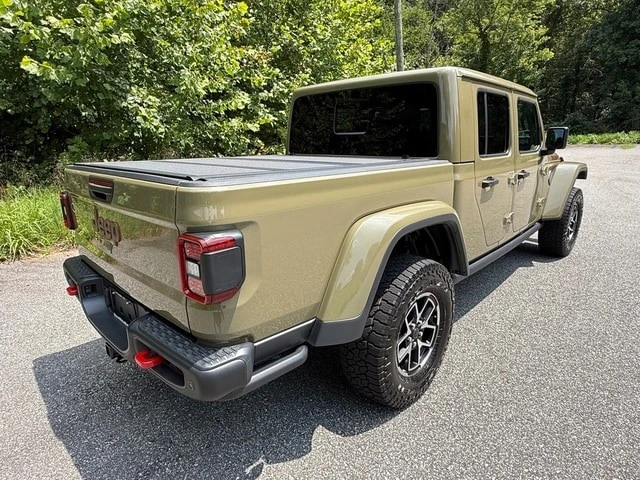 2026 Jeep JT Gladiator - Image 7 of 31