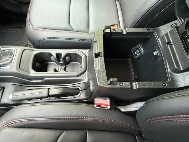 2026 Jeep JT Gladiator - Image 28 of 31