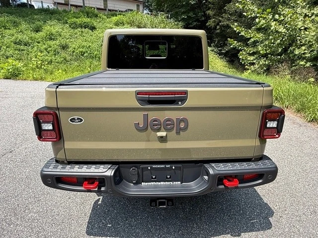 2026 Jeep JT Gladiator - Image 8 of 31