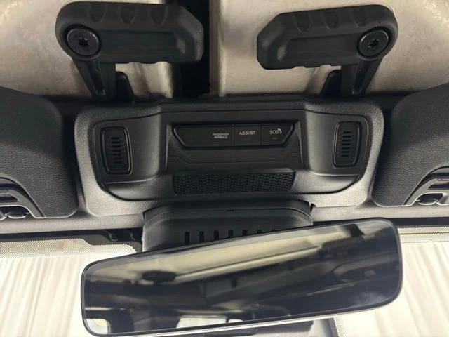 2026 Jeep JT Gladiator - Image 14 of 27