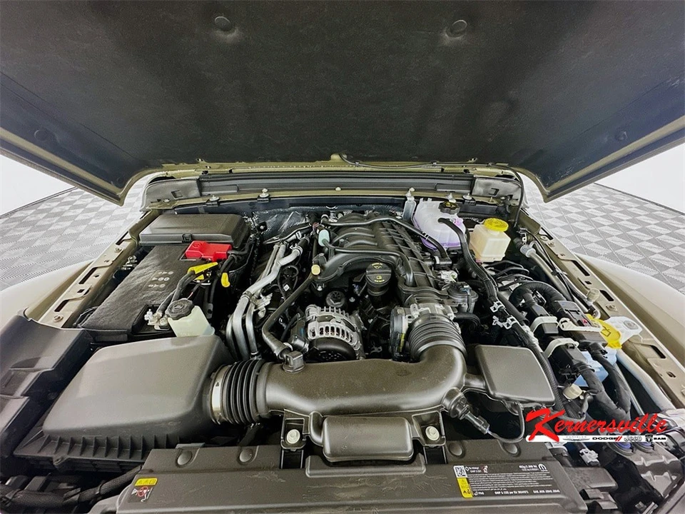 2026 Jeep JT Gladiator - Image 18 of 21
