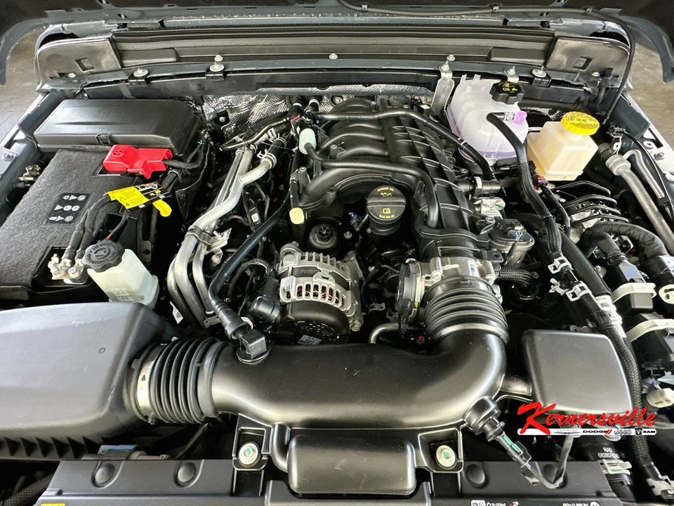 2026 Jeep JT Gladiator - Image 17 of 21