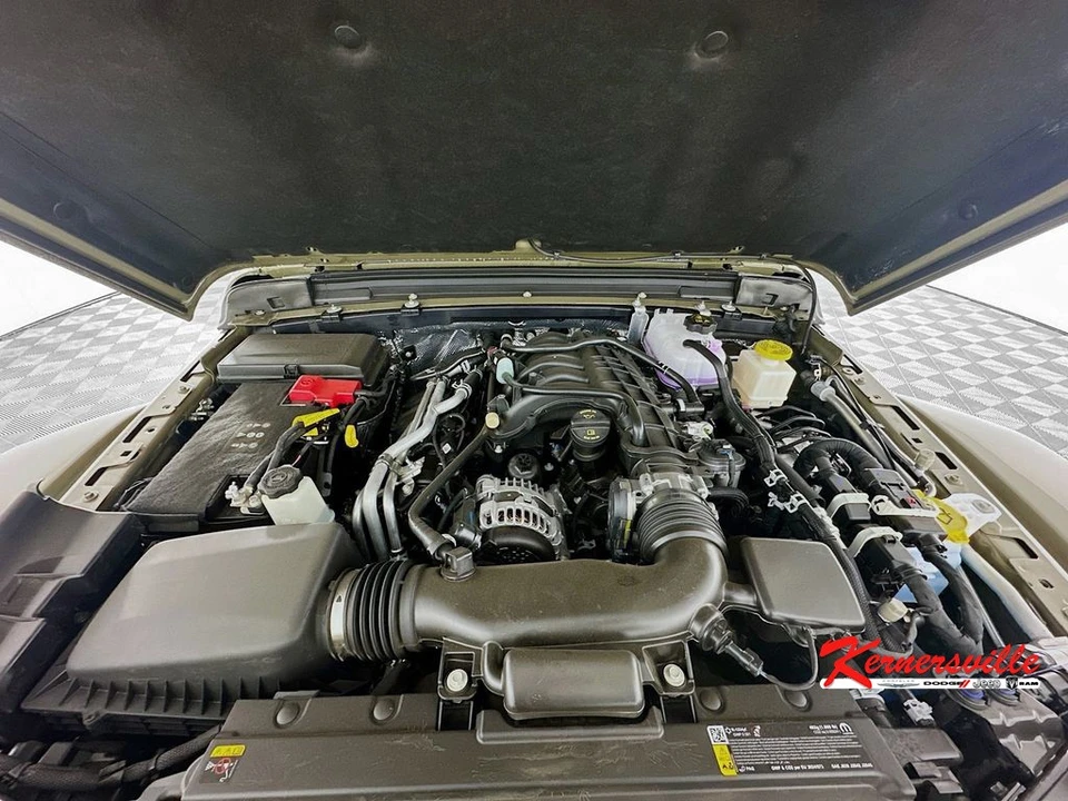 2026 Jeep JT Gladiator - Image 18 of 21