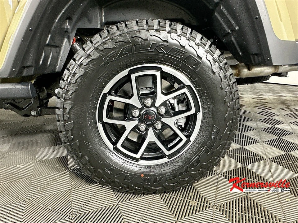2026 Jeep JT Gladiator - Image 17 of 21