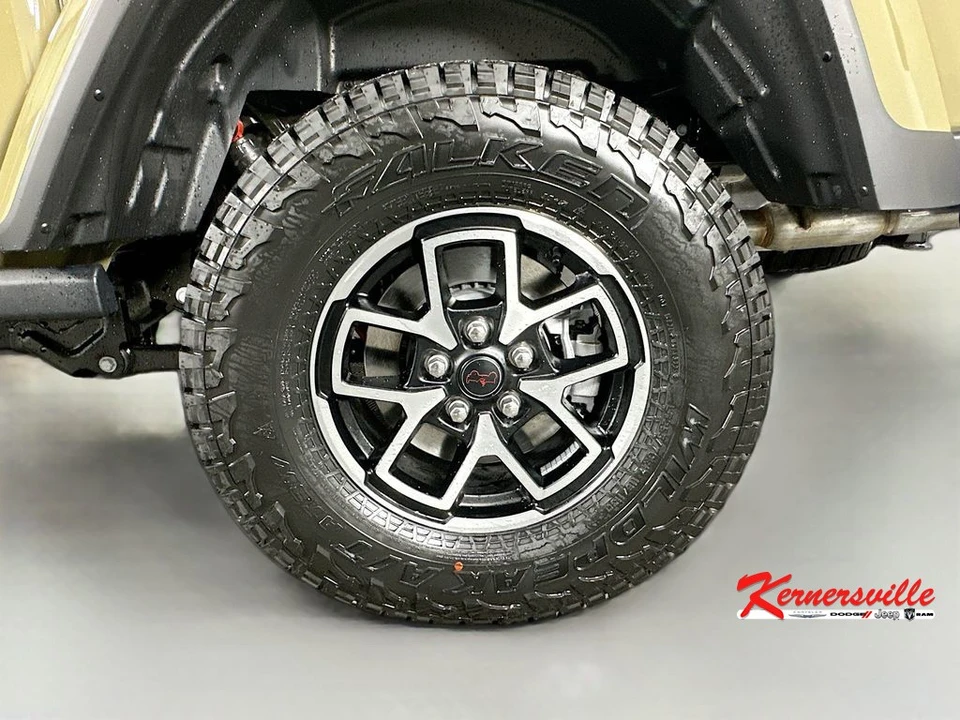 2026 Jeep JT Gladiator - Image 17 of 21