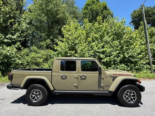 2026 Jeep JT Gladiator - Image 6 of 31