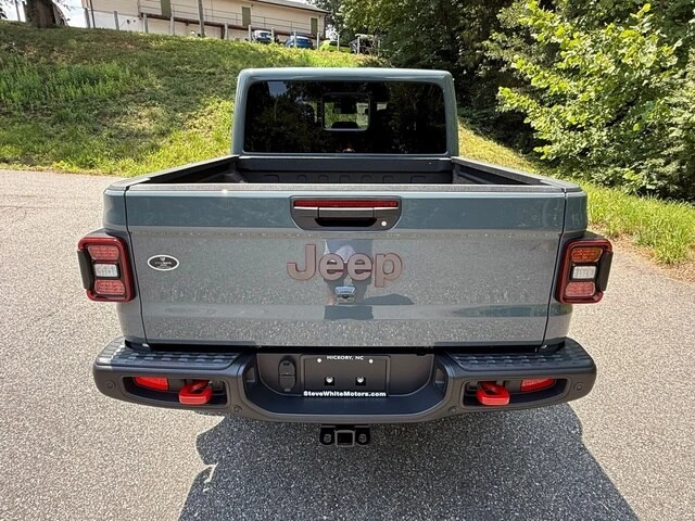 2026 Jeep JT Gladiator - Image 8 of 31