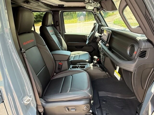 2026 Jeep JT Gladiator - Image 18 of 31