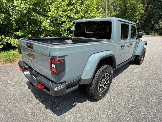 2026 Jeep JT Gladiator - Image 7 of 31