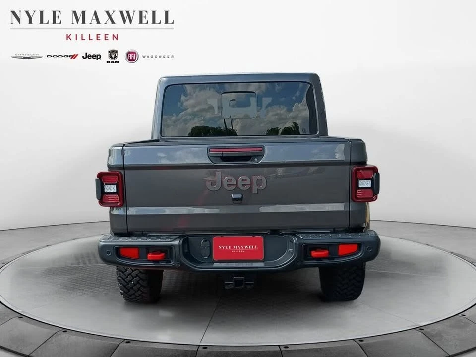 2026 Jeep JT Gladiator - Image 5 of 20