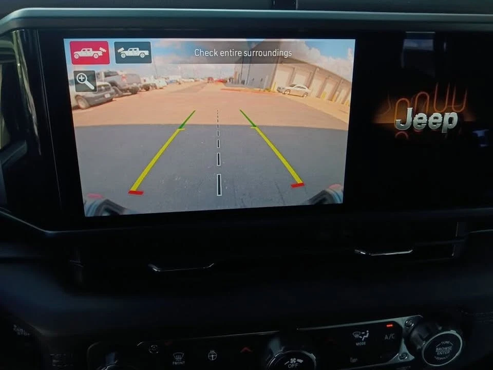 2026 Jeep JT Gladiator - Image 14 of 20