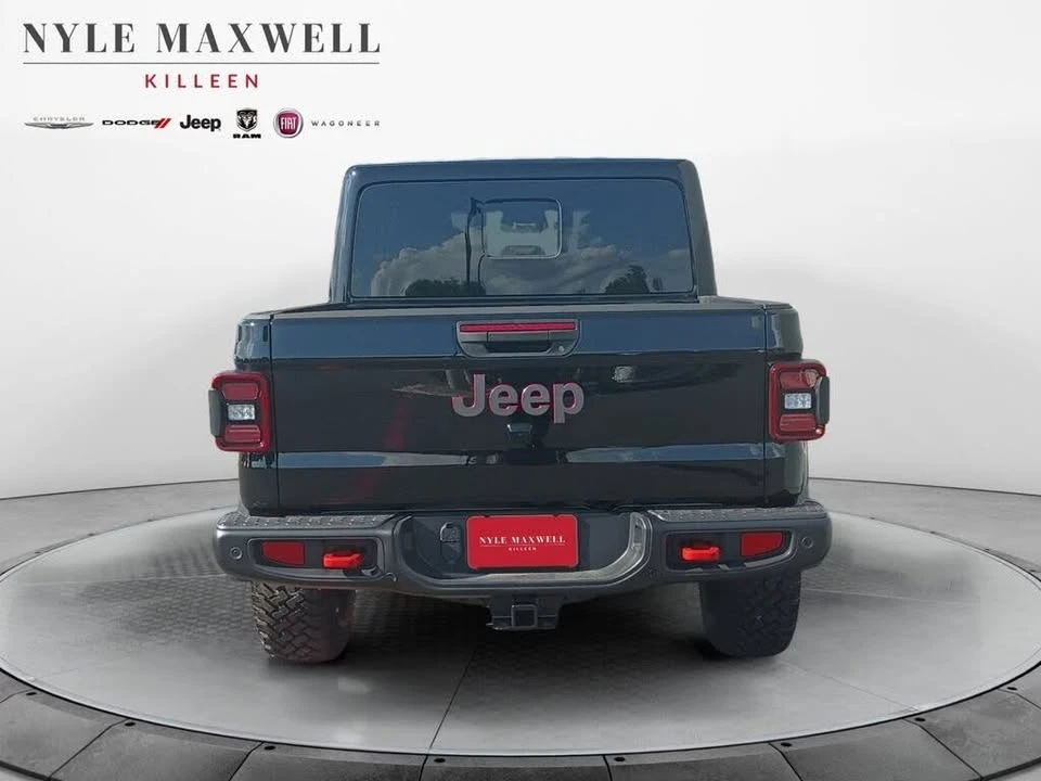 2026 Jeep JT Gladiator - Image 5 of 20
