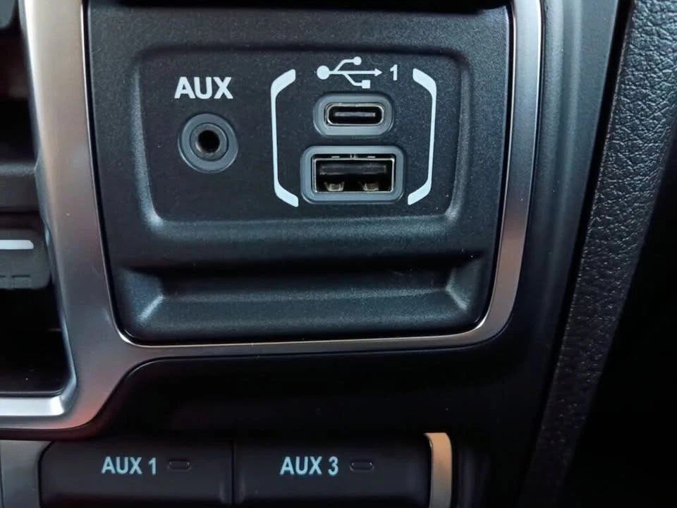 2026 Jeep JT Gladiator - Image 12 of 20