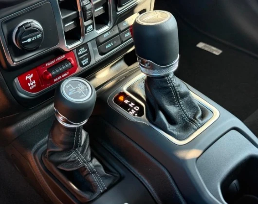 2026 Jeep JT Gladiator - Image 9 of 12