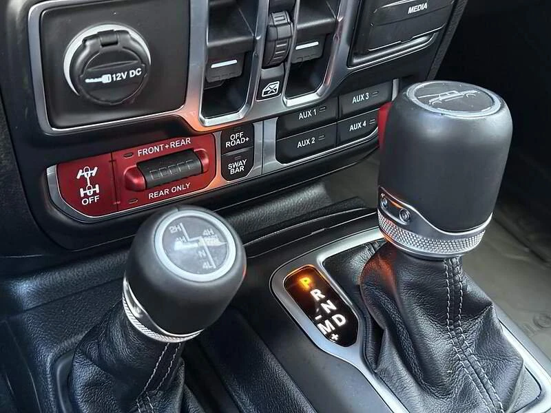 2026 Jeep JT Gladiator - Image 15 of 20