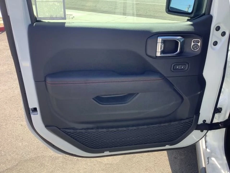 2026 Jeep JT Gladiator - Image 7 of 9