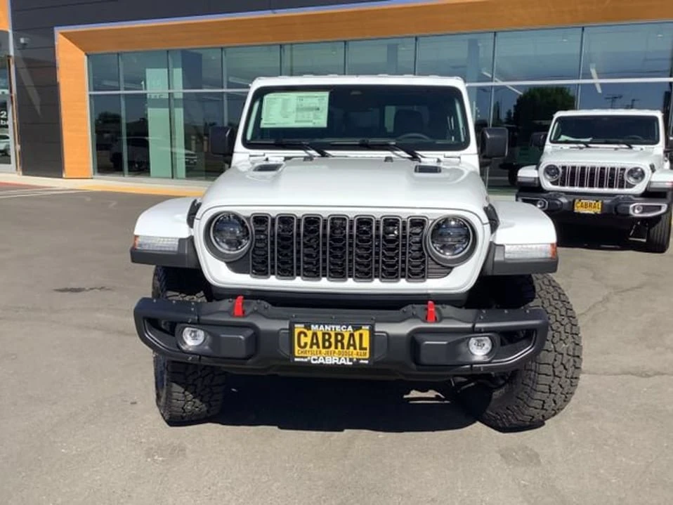 2026 Jeep JT Gladiator - Image 2 of 9