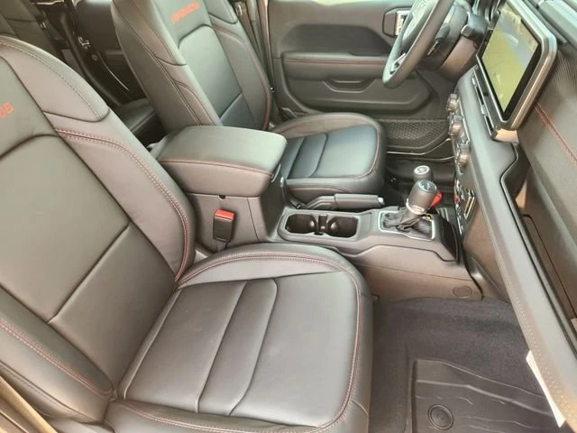 2026 Jeep JT Gladiator - Image 11 of 20