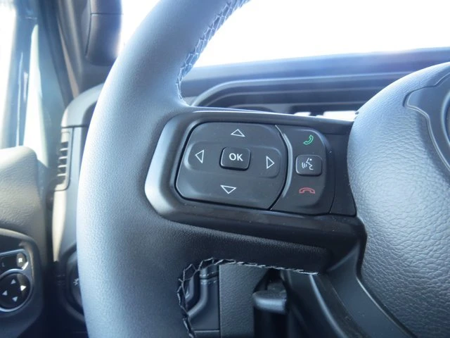 2026 Jeep JT Gladiator - Image 18 of 20