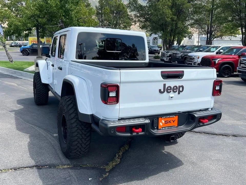 2026 Jeep JT Gladiator - Image 4 of 13