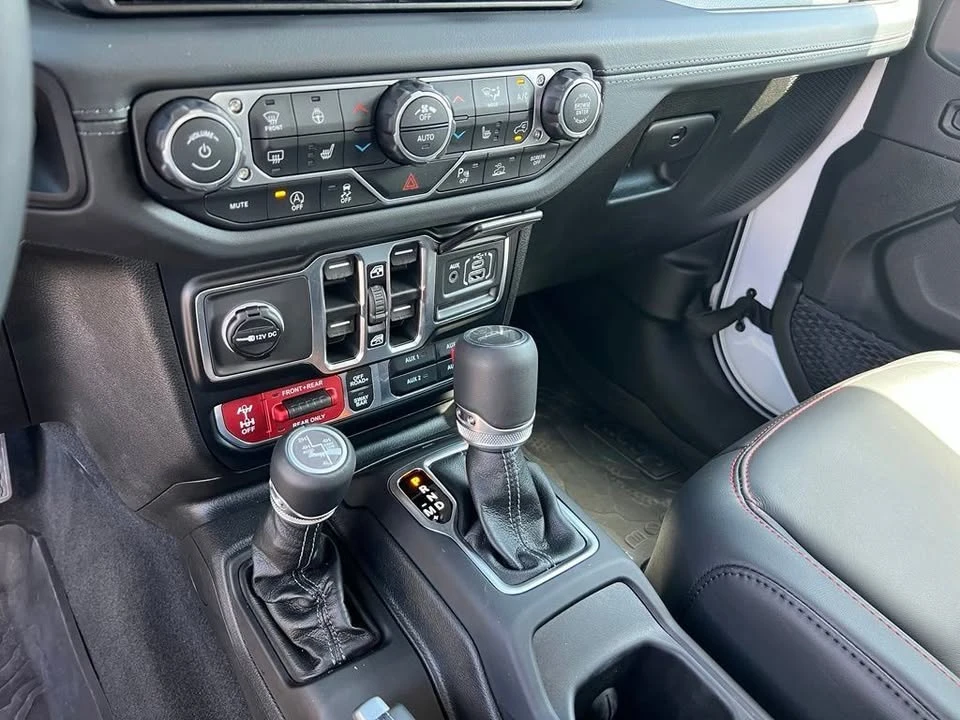 2026 Jeep JT Gladiator - Image 13 of 13