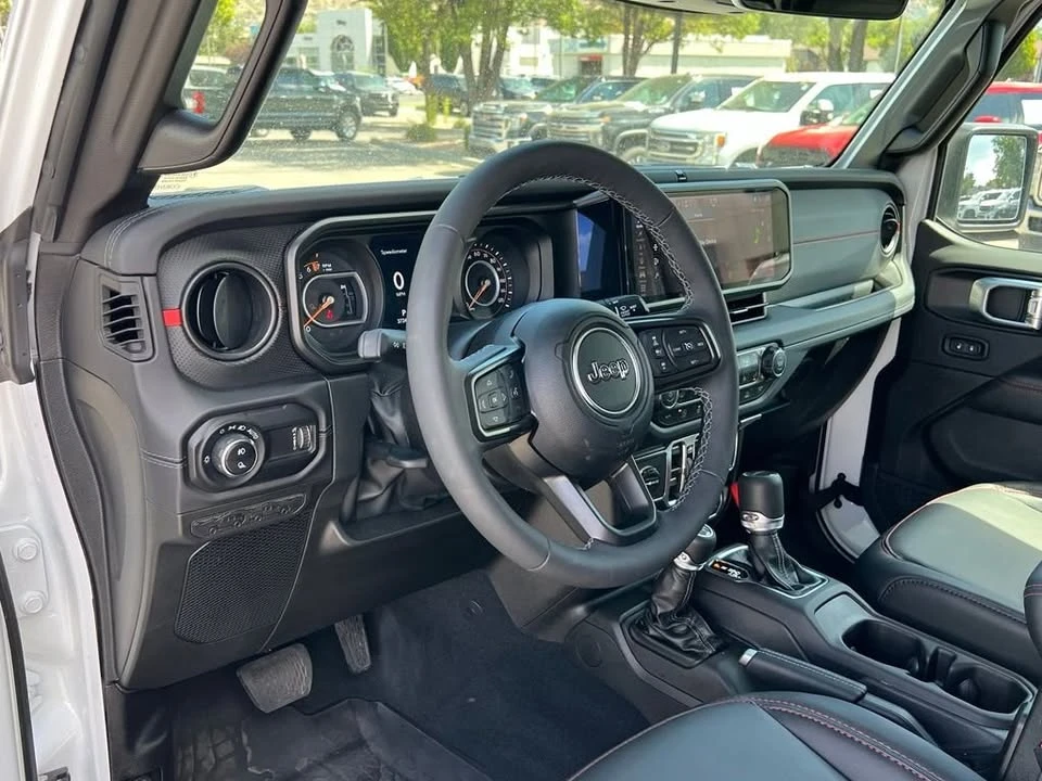 2026 Jeep JT Gladiator - Image 10 of 15