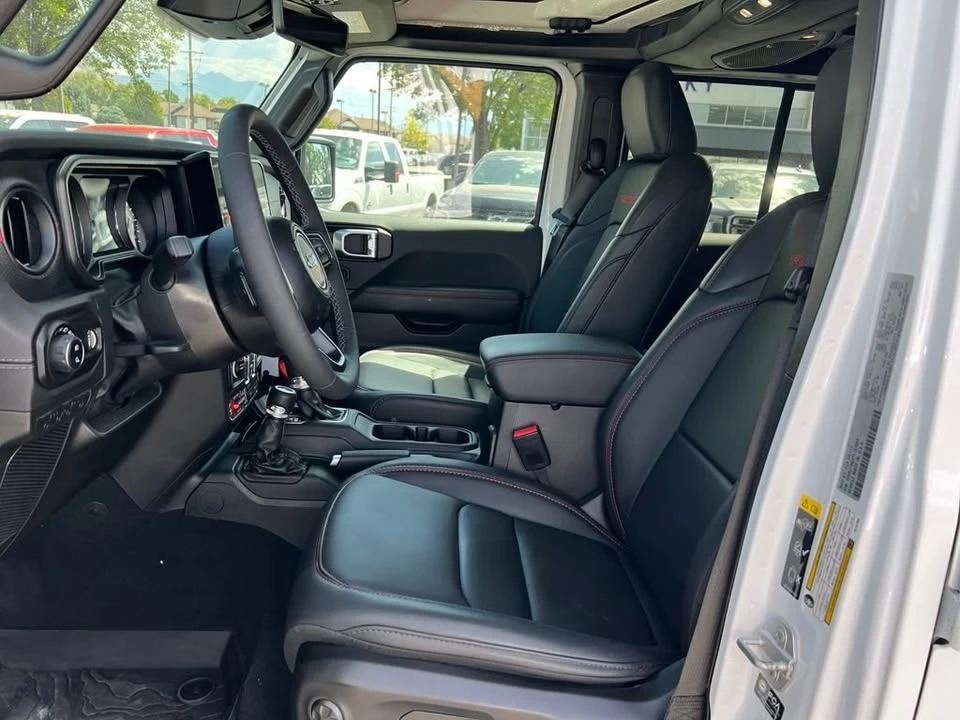 2026 Jeep JT Gladiator - Image 9 of 15