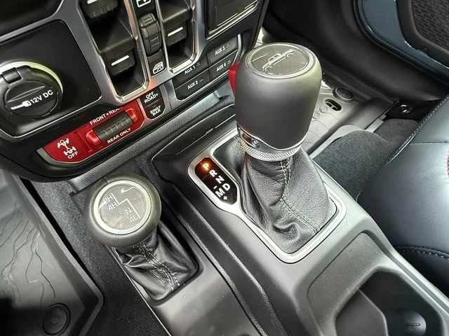 2026 Jeep JT Gladiator - Image 25 of 30