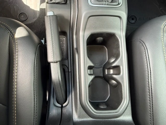 2026 Jeep JT Gladiator - Image 25 of 29
