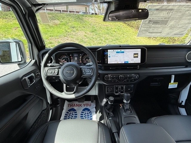 2026 Jeep JT Gladiator - Image 12 of 29