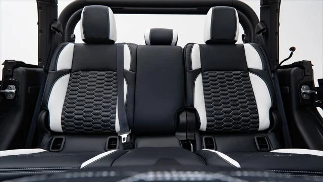 2026 Jeep JT Gladiator - Image 19 of 21
